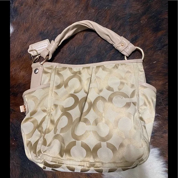 Coach Handbag - Picture 3 of 7